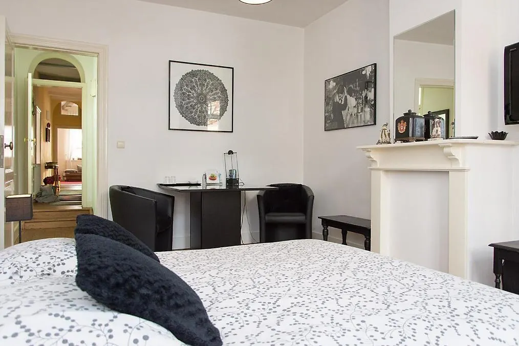 Huis Sint-Andriescruyse Bruges Bed & Breakfast