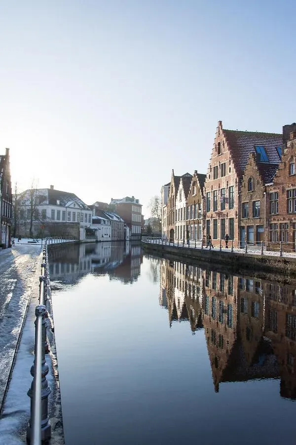 Huis Sint-Andriescruyse Bruges Bed & Breakfast
